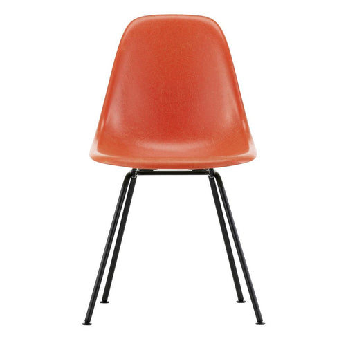 Cadeira Eames em Fibra de Vidro DSX / Base Preta